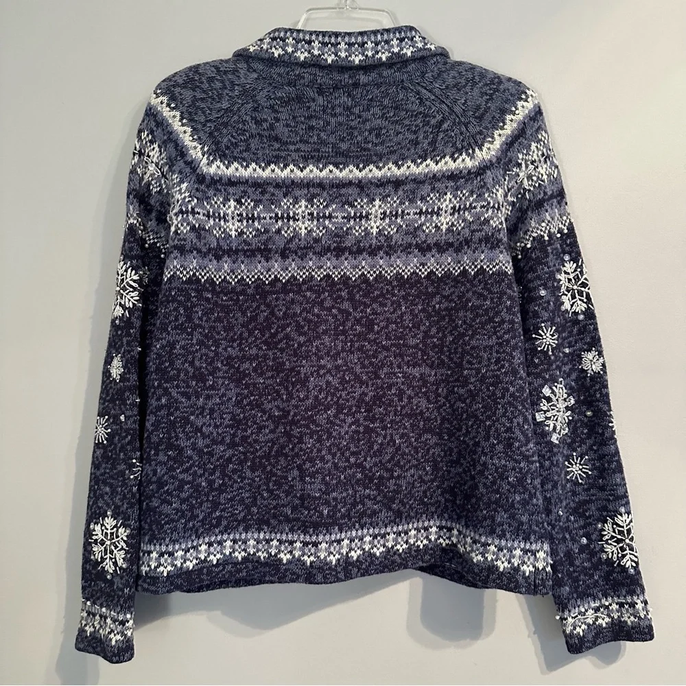 Heirloom Collectibles Christmas Collection 2004 Snowflake Winter Pearl Sweater - Picture 2 of 6